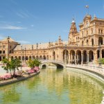 Cuentos sobre la Plaza de España de Sevilla